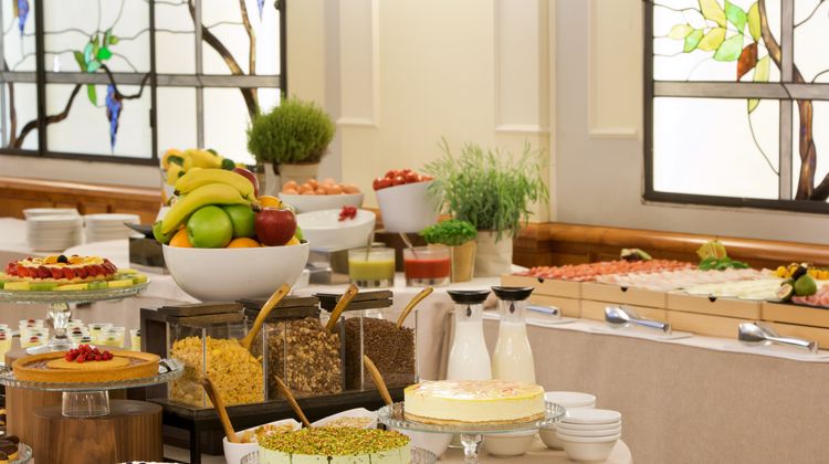 Starhotels Business Palace Restaurant