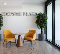 Crowne Plaza Adelaide Mawson Lakes Lobby