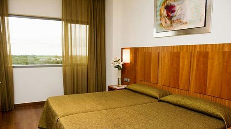 <b>Hotel Leflet Sanlucar Room</b>. Images powered by <a href="https://www.leonardoworldwide.com/" title="Leonardo Worldwide" target="_blank">Leonardo</a>.
