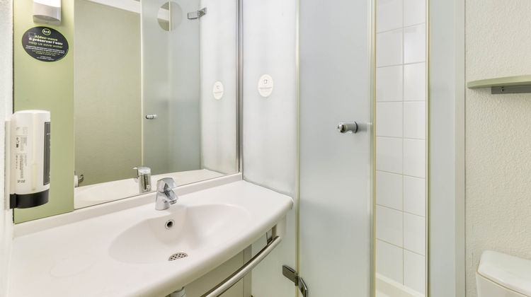 B&B HOTEL Montpellier Sud Lattes Room