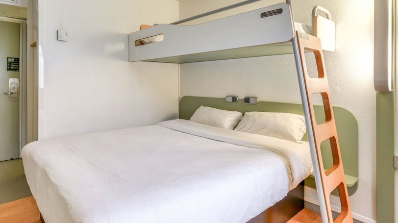 <b>B&B HOTEL Montpellier Sud Lattes Room</b>. Images powered by <a href="https://www.leonardoworldwide.com/" title="Leonardo Worldwide" target="_blank">Leonardo</a>.