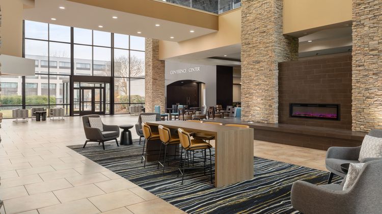 Holiday Inn Virginia Beach-Norfolk Hotel Exterior