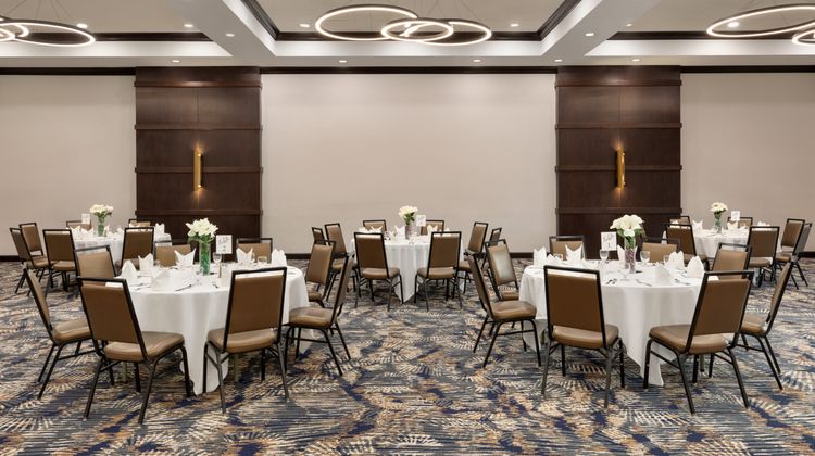 Holiday Inn Virginia Beach-Norfolk Hotel Ballroom
