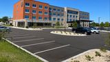 Holiday Inn Express & Stes Madison West Exterior