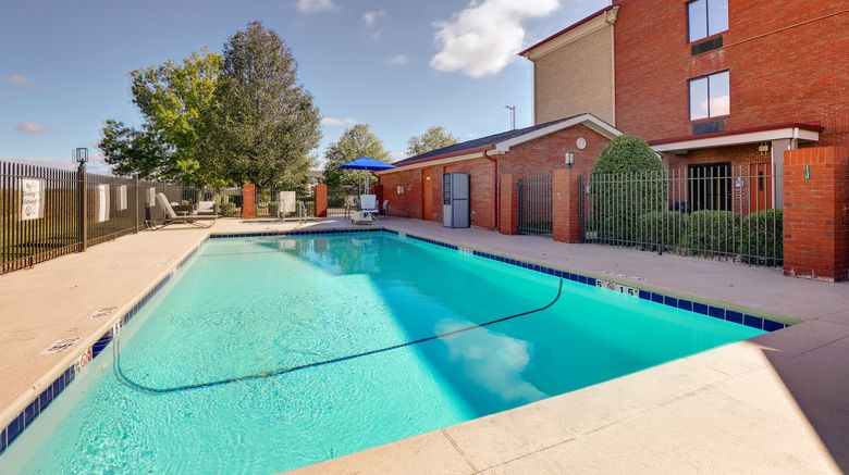 <b>Holiday Inn Express & Suites Gadsden W-N Pool</b>. Images powered by <a href="https://www.leonardoworldwide.com/" title="Leonardo Worldwide" target="_blank">Leonardo</a>.