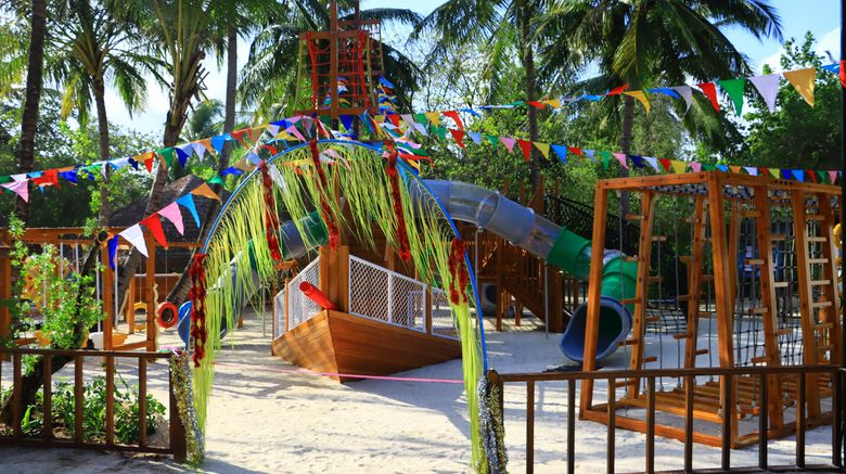 <b>Cinnamon Dhonveli Maldives Recreation</b>. Images powered by <a href="https://www.leonardoworldwide.com/" title="Leonardo Worldwide" target="_blank">Leonardo</a>.