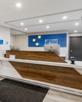 Holiday Inn Express Downers Grove