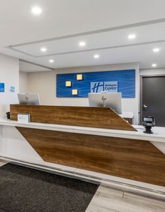 Holiday Inn Express Downers Grove
