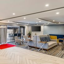Holiday Inn Express Downers Grove