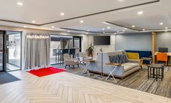 Holiday Inn Express Downers Grove