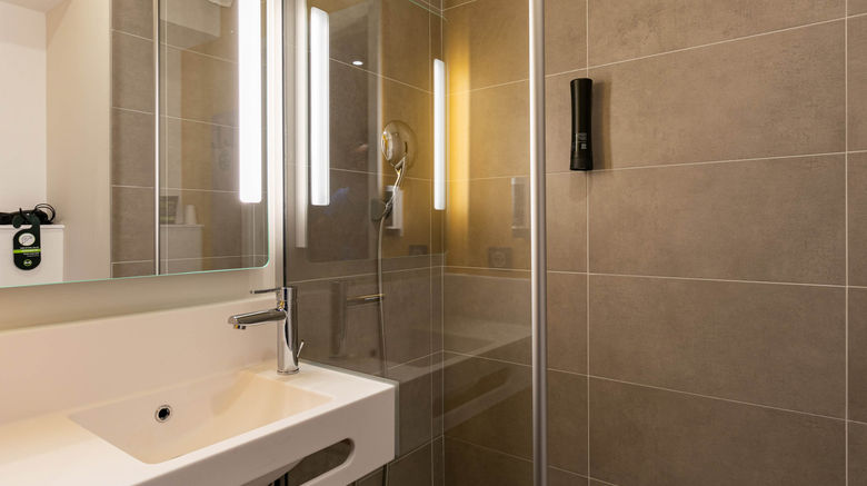<b>B&B Hotel Mulhouse Bale Aeroport Room</b>. Images powered by <a href="https://www.leonardoworldwide.com/" title="Leonardo Worldwide" target="_blank">Leonardo</a>.