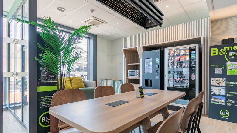<b>B&B Hotel Mulhouse Bale Aeroport Lobby</b>. Images powered by <a href="https://www.leonardoworldwide.com/" title="Leonardo Worldwide" target="_blank">Leonardo</a>.