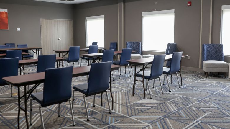 <b>Holiday Inn Express & Suites Airport Meeting</b>. Images powered by <a href="https://www.leonardoworldwide.com/" title="Leonardo Worldwide" target="_blank">Leonardo</a>.