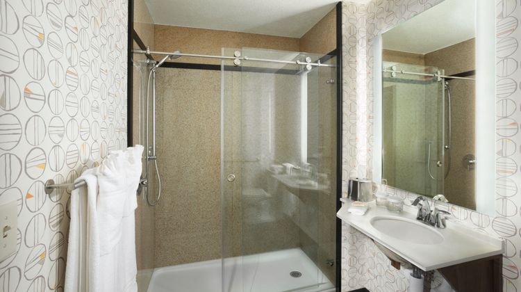 Holiday Inn Ashville East Blue Ridge Room