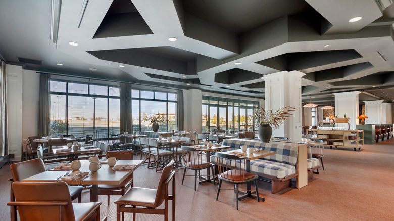 <b>Omni Interlocken Hotel Restaurant</b>. Images powered by <a href="https://www.leonardoworldwide.com/" title="Leonardo Worldwide" target="_blank">Leonardo</a>.