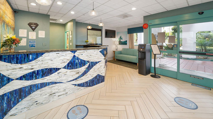 Casablanca Inn Lobby