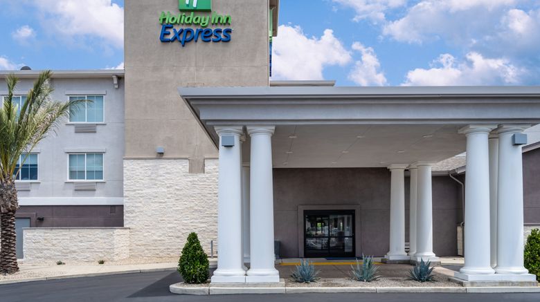 <b>Holiday Inn Express Exterior</b>. Images powered by <a href="https://www.leonardoworldwide.com/" title="Leonardo Worldwide" target="_blank">Leonardo</a>.