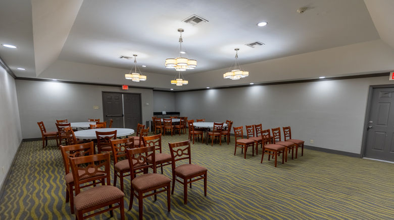 <b>Red Roof Suites Irving–DFW Airport South Ballroom</b>. Images powered by <a href="https://www.leonardoworldwide.com/" title="Leonardo Worldwide" target="_blank">Leonardo</a>.