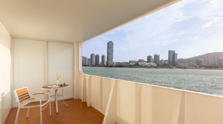 <b>voco Star of HaizhouBay Room</b>. Images powered by <a href="https://www.leonardoworldwide.com/" title="Leonardo Worldwide" target="_blank">Leonardo</a>.