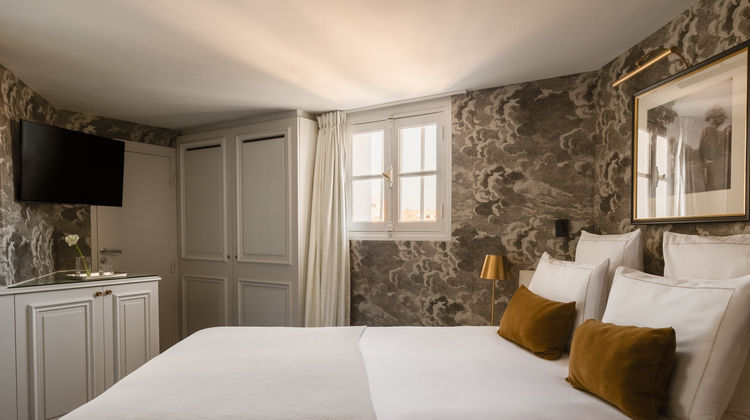 Bourgogne et Montana Hotel Room