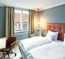 Das Weitzer Room