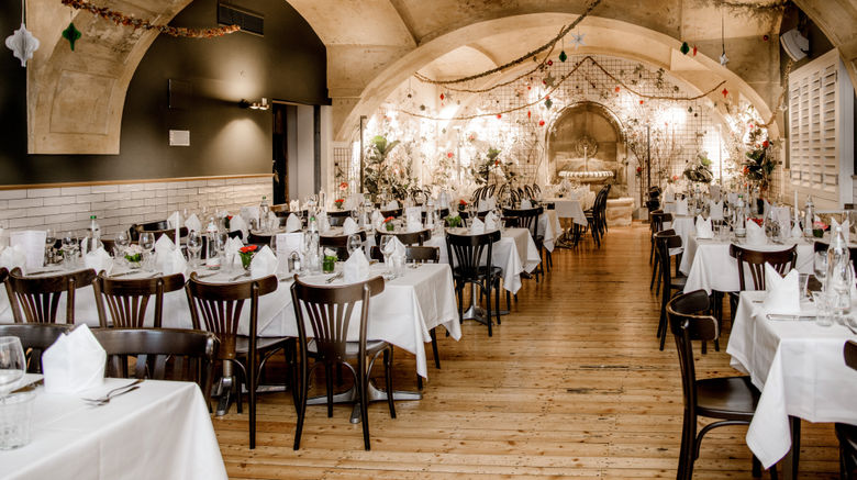 <b>Das Weitzer Restaurant</b>. Images powered by <a href="https://www.leonardoworldwide.com/" title="Leonardo Worldwide" target="_blank">Leonardo</a>.
