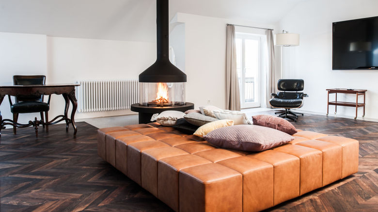 <b>Das Weitzer Suite</b>. Images powered by <a href="https://www.leonardoworldwide.com/" title="Leonardo Worldwide" target="_blank">Leonardo</a>.