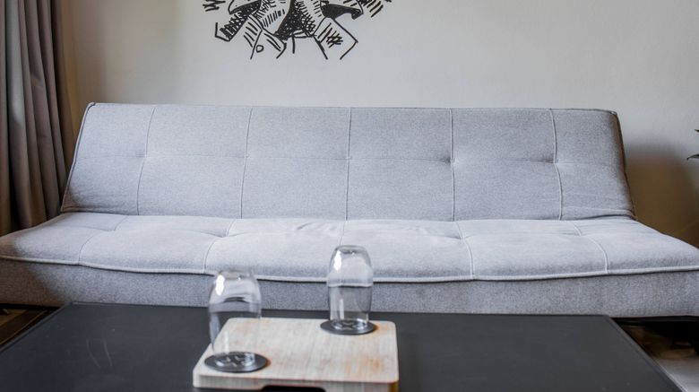 <b>BlackBrick Sandton 1 Room</b>. Images powered by <a href="https://www.leonardoworldwide.com/" title="Leonardo Worldwide" target="_blank">Leonardo</a>.