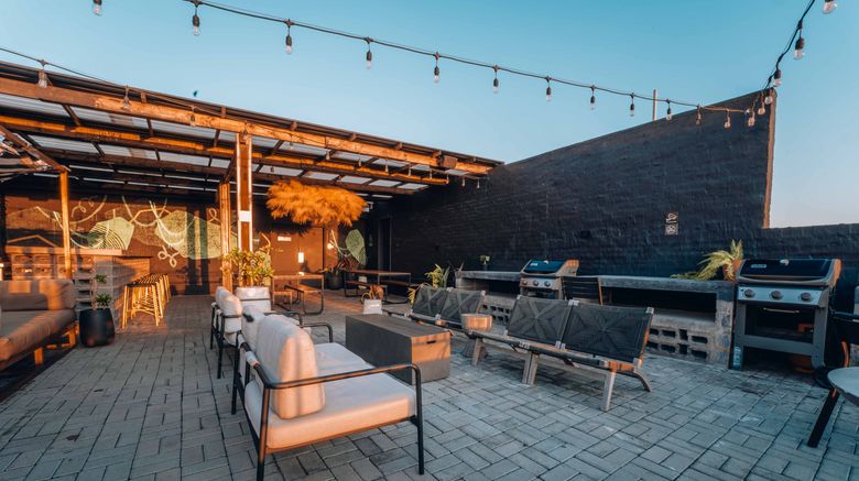 <b>BlackBrick Sandton 1 Exterior</b>. Images powered by <a href="https://www.leonardoworldwide.com/" title="Leonardo Worldwide" target="_blank">Leonardo</a>.