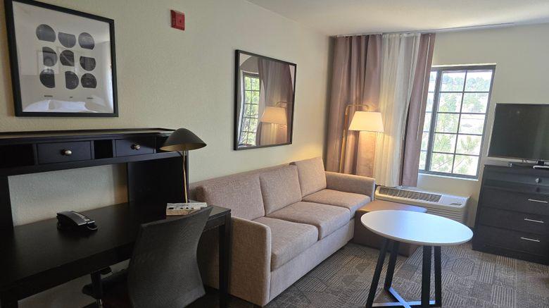 <b>Staybridge Suites Suite</b>. Images powered by <a href="https://www.leonardoworldwide.com/" title="Leonardo Worldwide" target="_blank">Leonardo</a>.