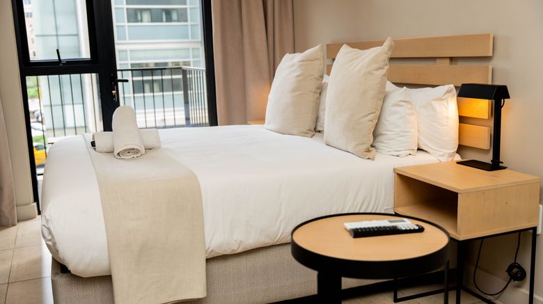 <b>BlackBrick Sandton 2 Room</b>. Images powered by <a href="https://www.leonardoworldwide.com/" title="Leonardo Worldwide" target="_blank">Leonardo</a>.
