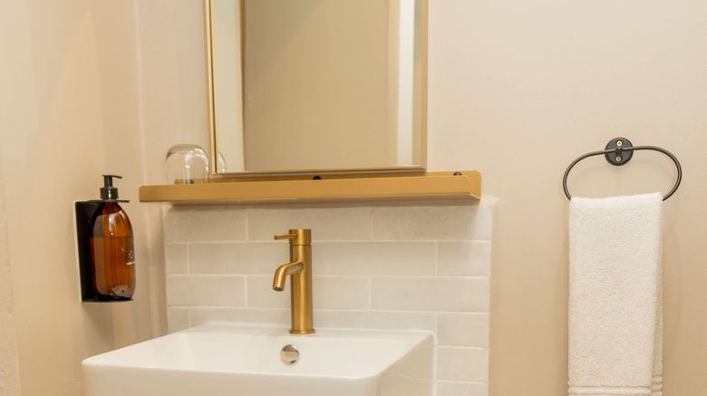 <b>BlackBrick Sandton 2 Suite</b>. Images powered by <a href="https://www.leonardoworldwide.com/" title="Leonardo Worldwide" target="_blank">Leonardo</a>.