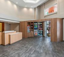 Fairfield Inn & Suites San Jose Airport Lobby