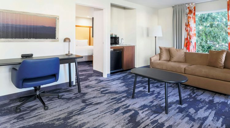 Fairfield Inn & Suites San Jose Airport Suite