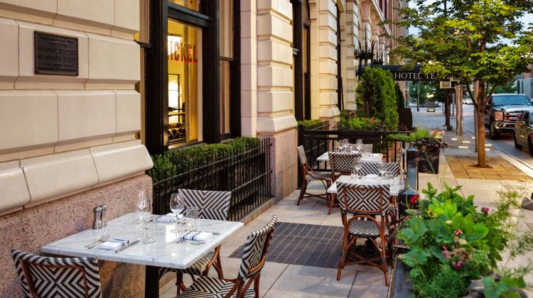 Hotel Teatro Exterior