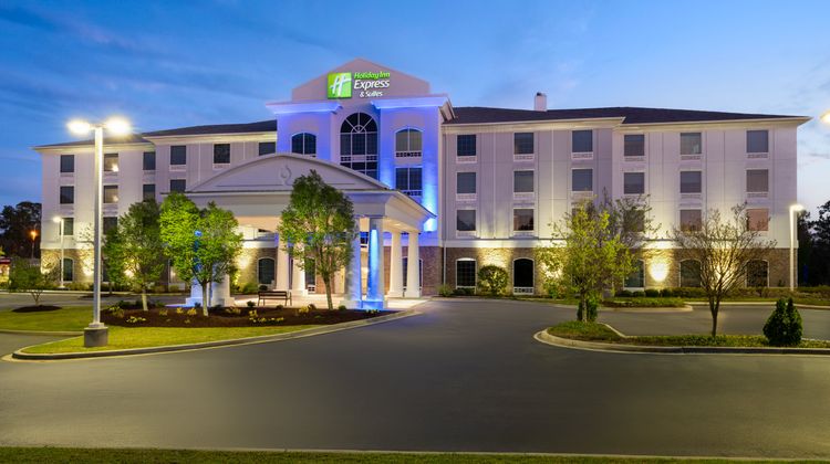 Holiday Inn Express & Suites Aiken Exterior