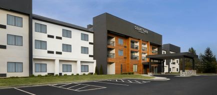 Courtyard Chesapeake Greenbrier Exterior