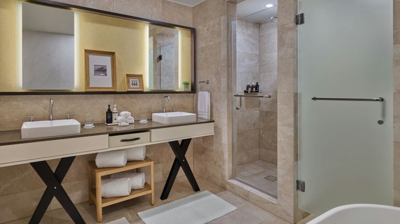 <b>The St. Regis Aruba Resort Room</b>. Images powered by <a href="https://www.leonardoworldwide.com/" title="Leonardo Worldwide" target="_blank">Leonardo</a>.