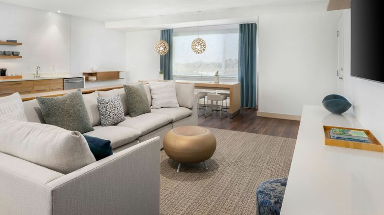 <b>Element Savannah Midtown Room</b>. Images powered by <a href="https://www.leonardoworldwide.com/" title="Leonardo Worldwide" target="_blank">Leonardo</a>.