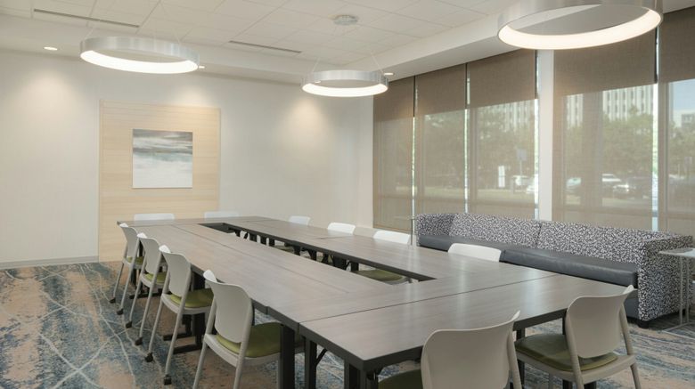 <b>SpringHill Suites Tampa Downtown Meeting</b>. Images powered by <a href="https://www.leonardoworldwide.com/" title="Leonardo Worldwide" target="_blank">Leonardo</a>.
