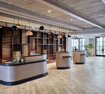 Coronado Island Marriott Resort & Spa Lobby