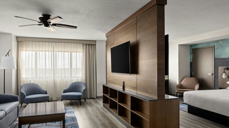 Oshkosh Marriott Waterfront Hotel & Conv Room
