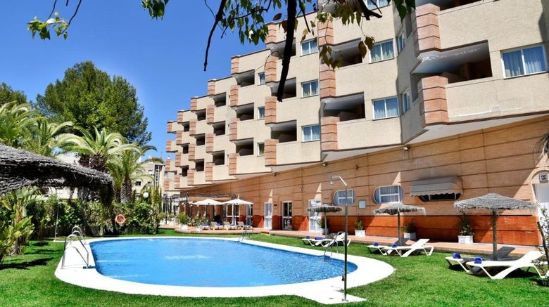 <b>TRH La Motilla Hotel Pool</b>. Images powered by <a href="https://www.leonardoworldwide.com/" title="Leonardo Worldwide" target="_blank">Leonardo</a>.