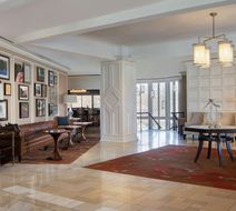 Sheraton Westport Chalet Hotel St. Louis Lobby