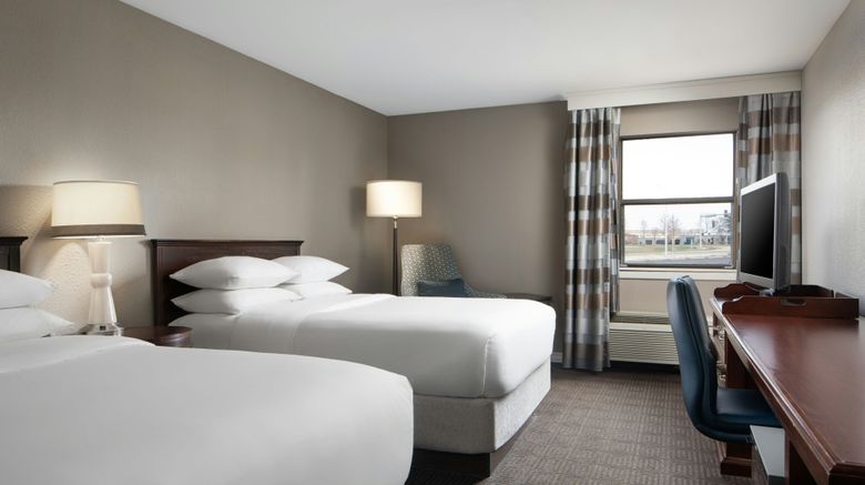 <b>Sheraton Westport Chalet Hotel St. Louis Room</b>. Images powered by <a href="https://www.leonardoworldwide.com/" title="Leonardo Worldwide" target="_blank">Leonardo</a>.