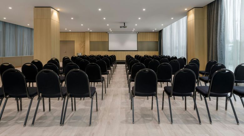 <b>AC Hotel La Finca Meeting</b>. Images powered by <a href="https://www.leonardoworldwide.com/" title="Leonardo Worldwide" target="_blank">Leonardo</a>.