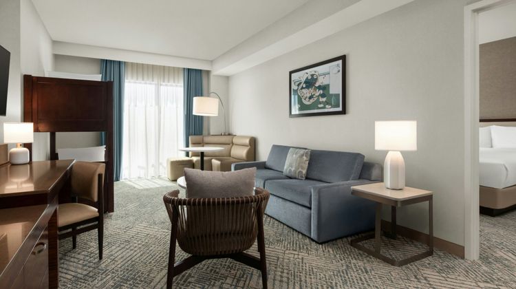 Courtyard Anaheim Theme Park Entrance Room