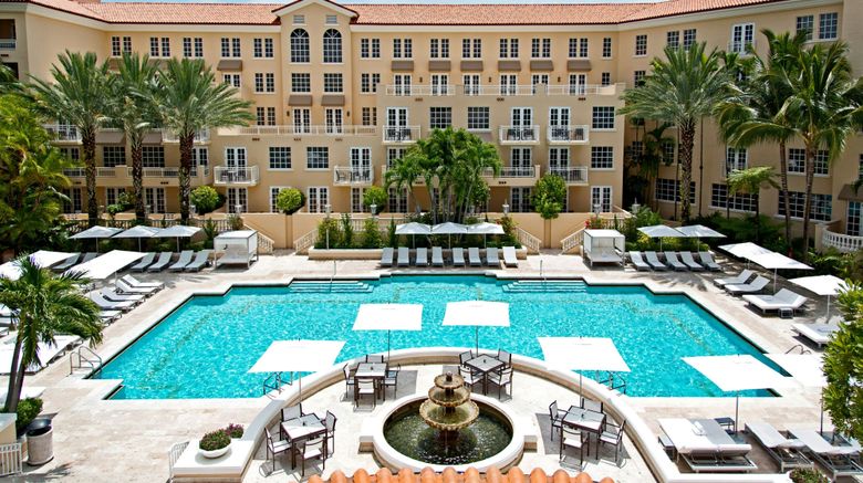 <b>JW Marriott Miami Turnberry Resort & Spa Pool</b>. Images powered by <a href="https://www.leonardoworldwide.com/" title="Leonardo Worldwide" target="_blank">Leonardo</a>.