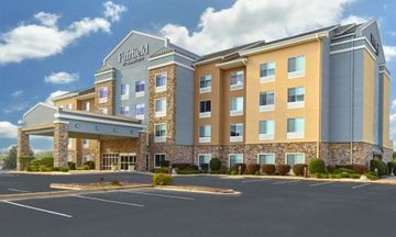 Fairfield Inn & Suites Commerce
