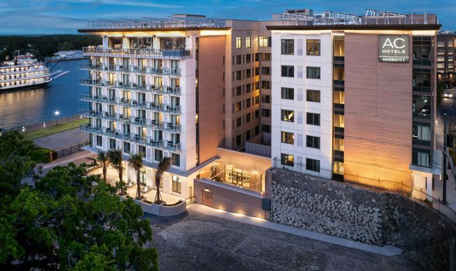 AC Hotel by Marriott Savannah Exterior